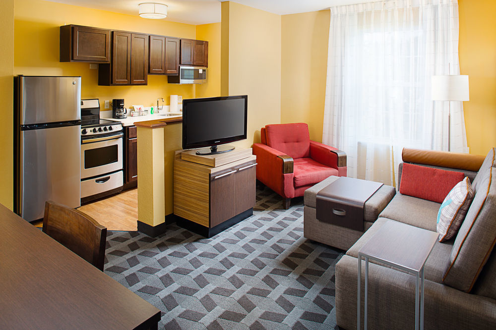 Towneplace Suites By Marriott Manchester Esterno foto